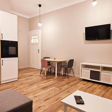 Appartamento Justinrent 3 Legnica Esterno foto